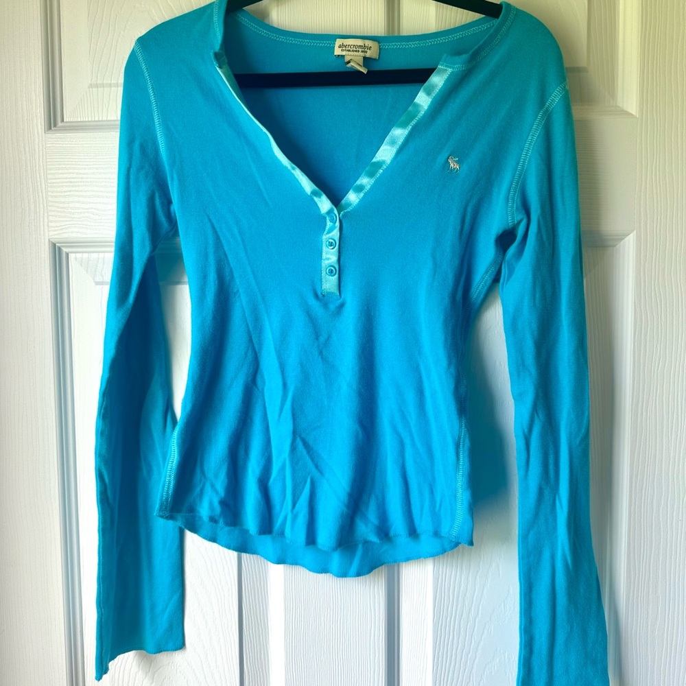 Vintage Abercrombie Blue Cotton Long Sleeve Tee